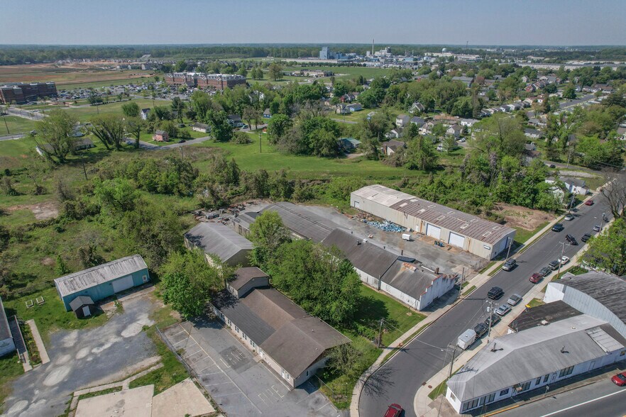 12 Lincoln St, Dover, DE à vendre - Photo du bâtiment - Image 2 de 21