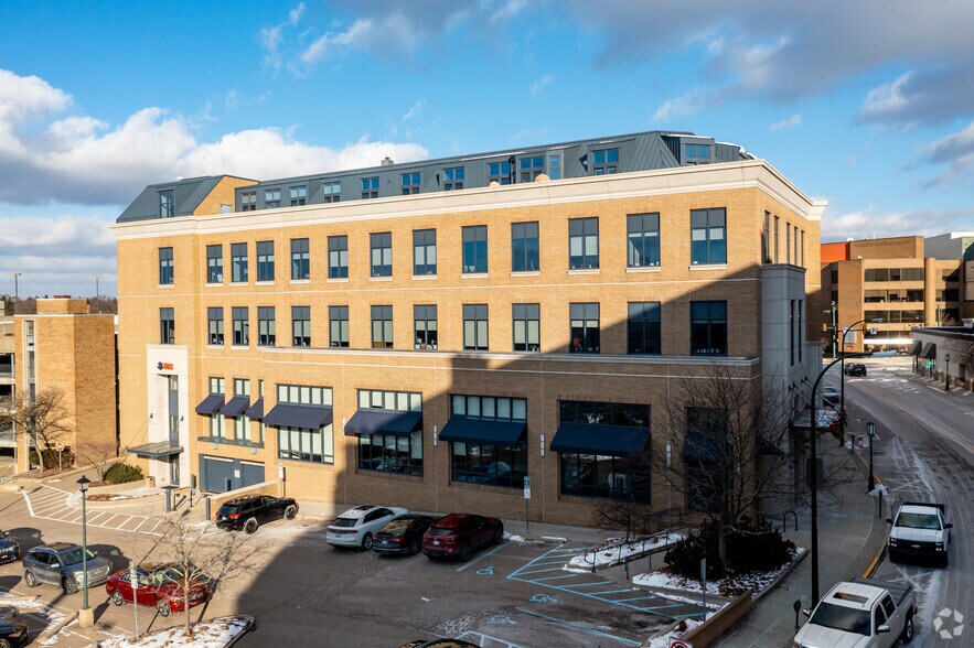 104-114 Willits St, Birmingham, MI à vendre - Photo du bâtiment - Image 3 de 7