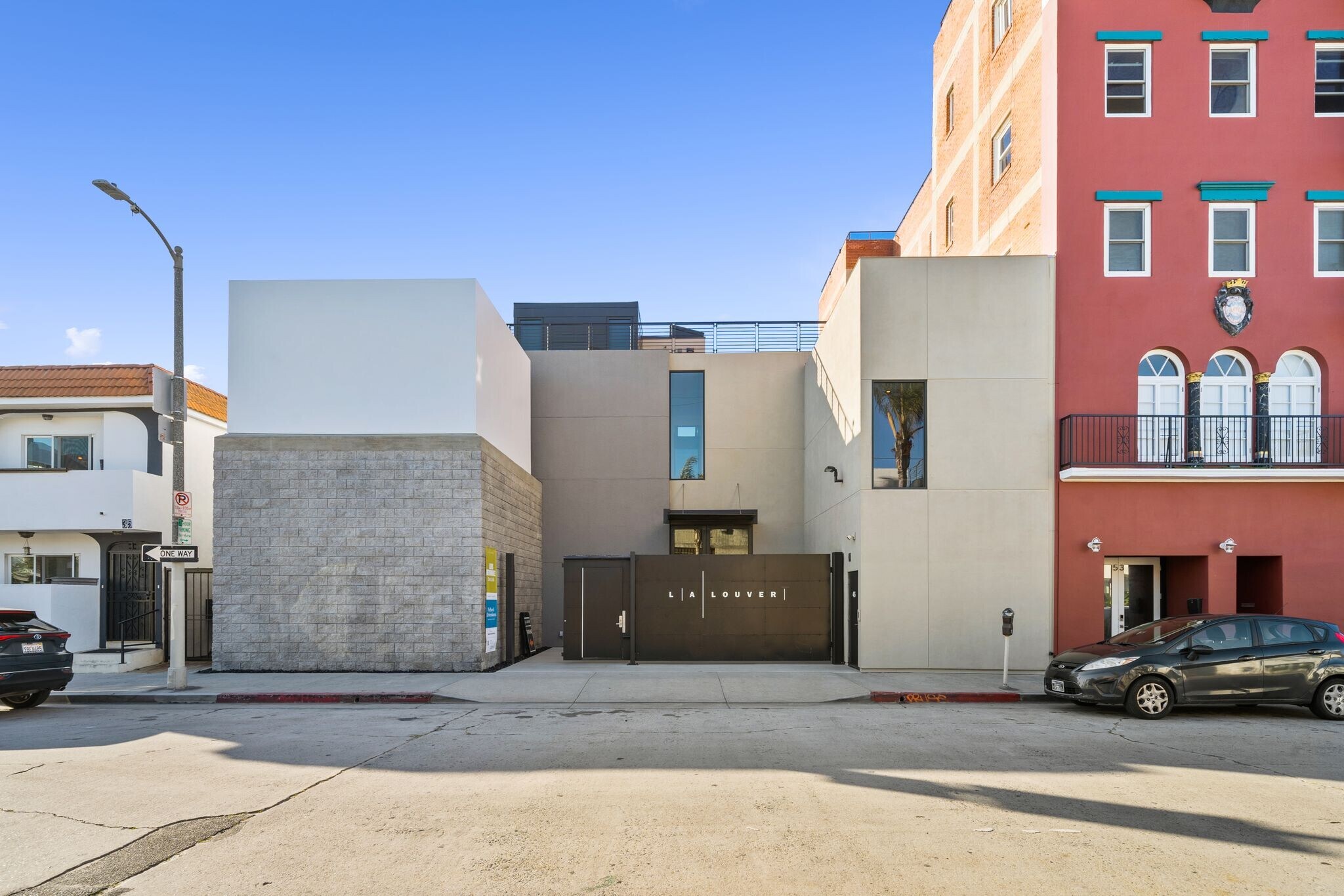 45 N Venice Blvd, Venice, CA à vendre Photo du bâtiment- Image 1 de 6