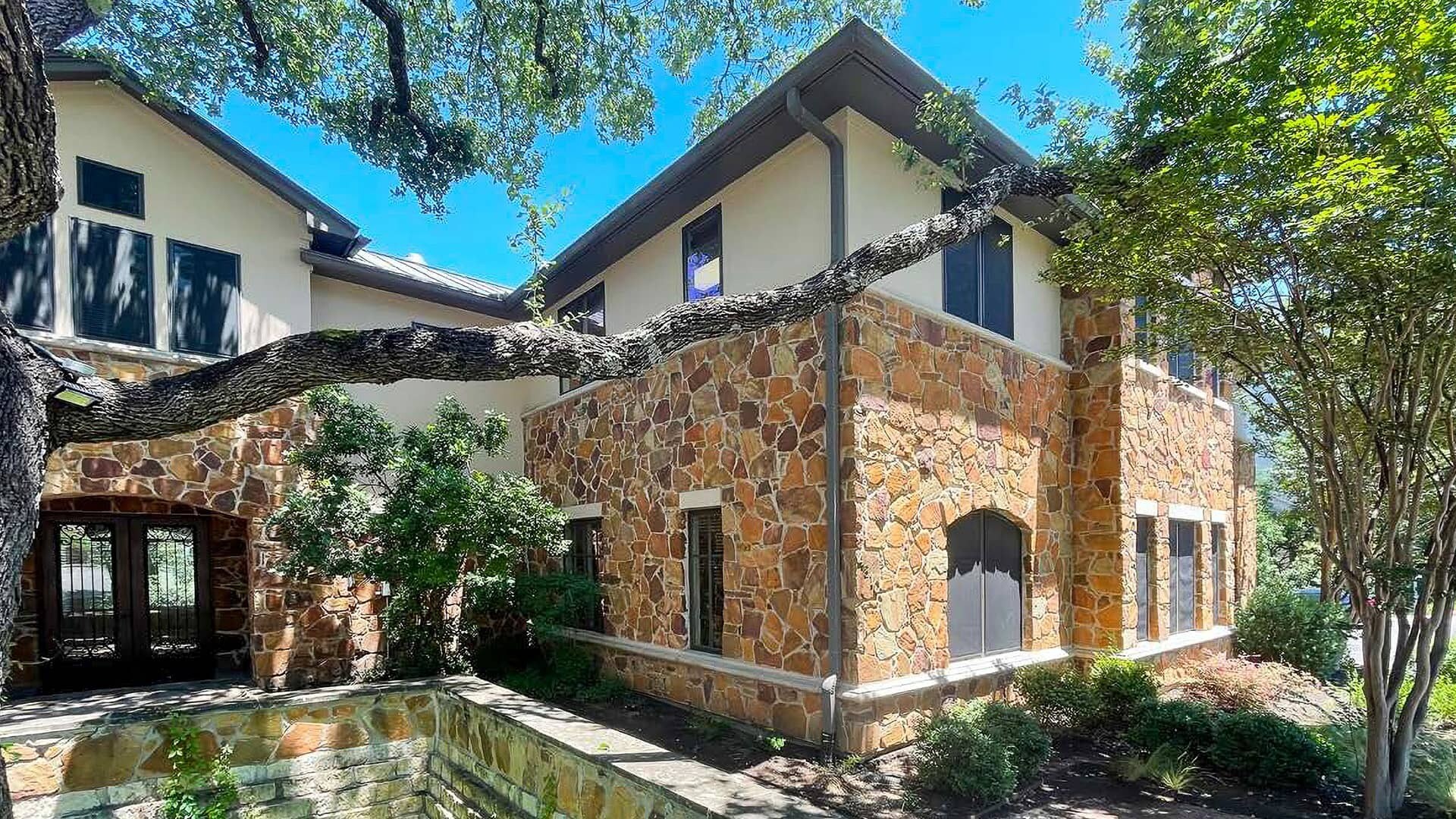 4810 Spicewood Springs Rd, Austin, TX à louer Photo du bâtiment- Image 1 de 7