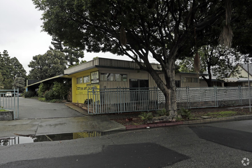 4950 Wilshire Blvd, Los Angeles, CA for sale - Building Photo - Image 3 of 27