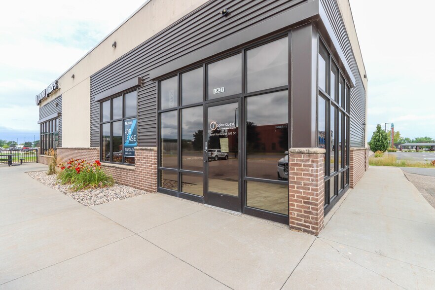 1837-1845 Park Ave, Plover, WI for lease - Building Photo - Image 1 of 14