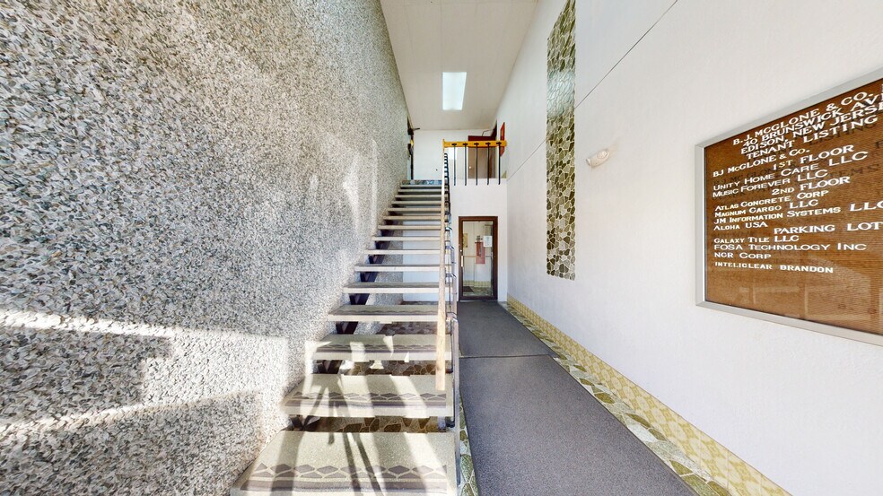 40 Brunswick Ave, Edison, NJ à vendre - Numérisation 3D de Matterport - Image 2 de 15