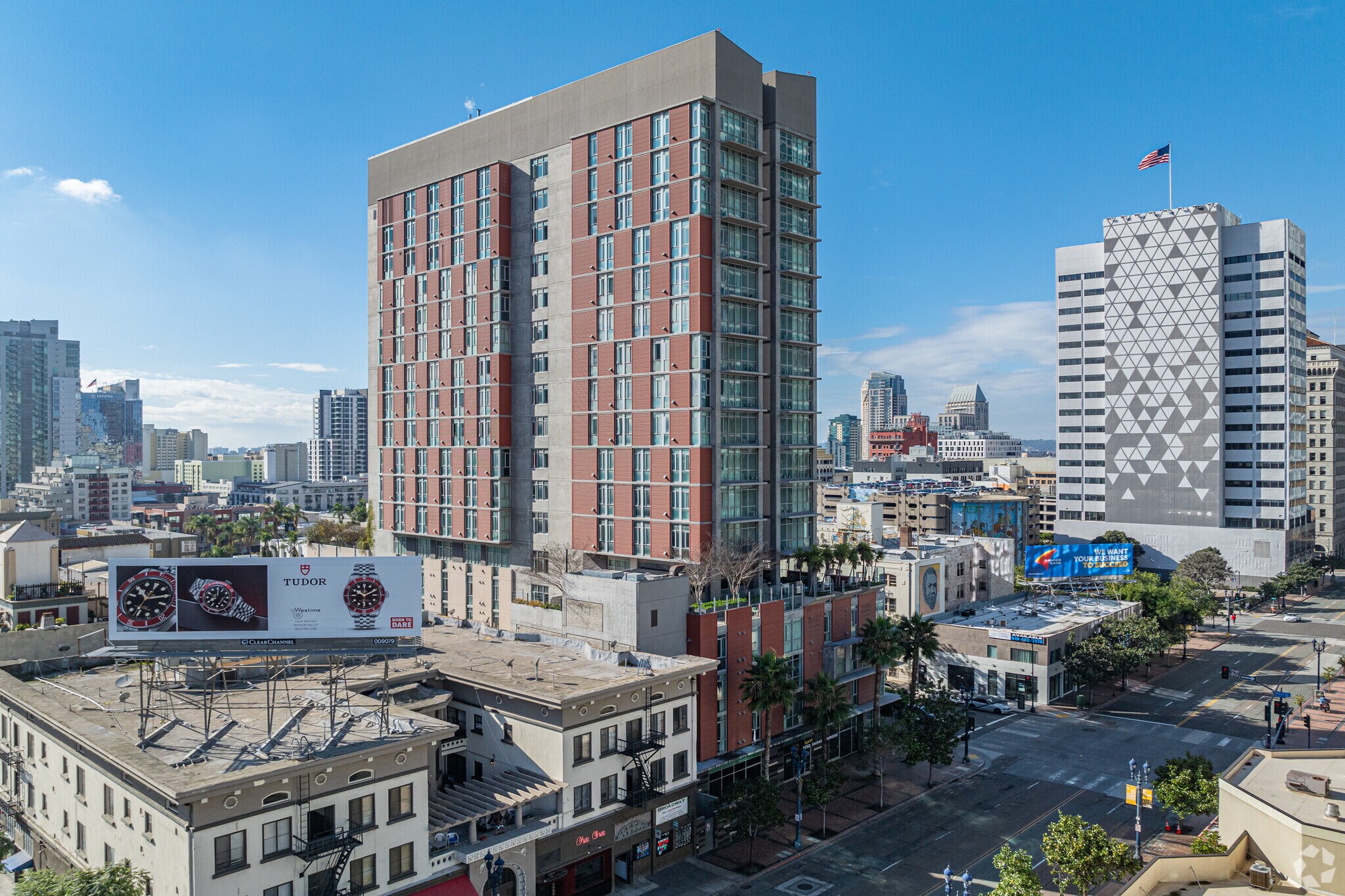 929 9th Ave, San Diego, CA for lease Primary Photo- Image 1 of 5