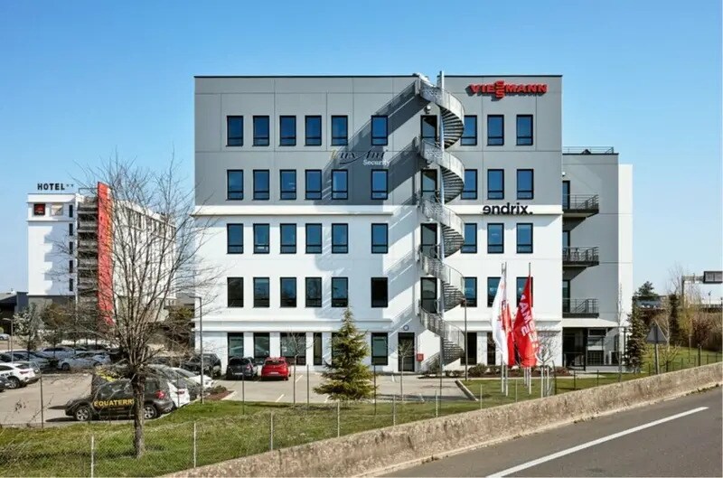 Office in Saint-Priest for lease Building Photo- Image 1 of 7