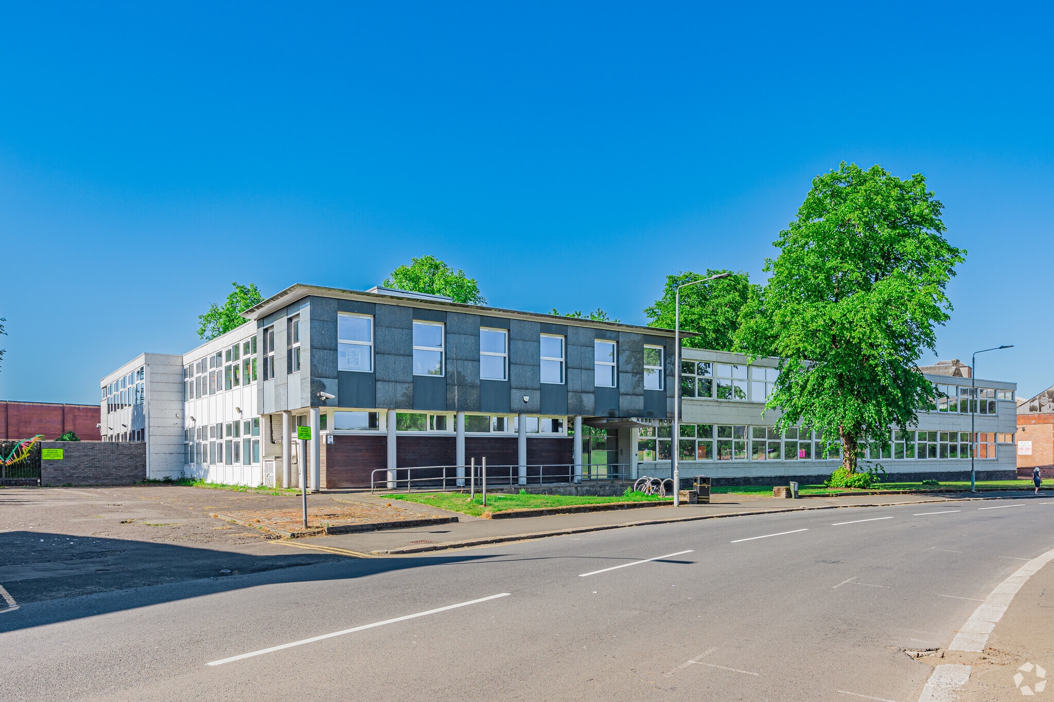 Seedhill Rd, Paisley for lease Primary Photo- Image 1 of 3