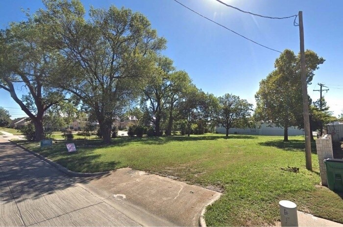 1835 W Hunt St, Mc Kinney, TX for sale Primary Photo- Image 1 of 8
