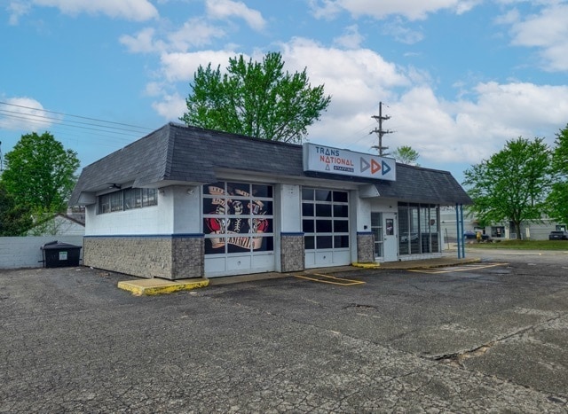 33775 Ford Rd, Garden City, MI for lease - Building Photo - Image 1 of 5
