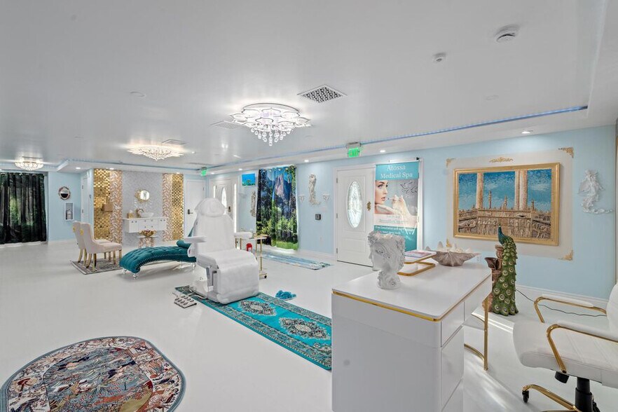5200 Lake Murray Blvd, La Mesa, CA à louer - Photo du bâtiment - Image 3 de 12