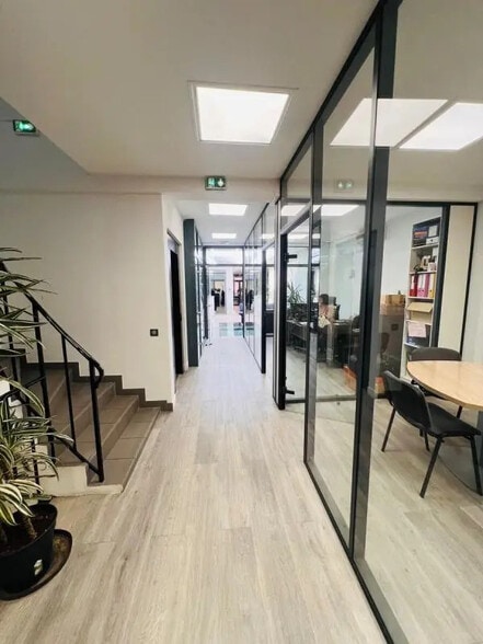 Commerce de détail dans Boulogne-Billancourt à vendre - Photo intérieure - Image 3 de 11