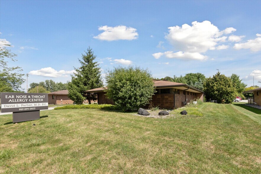 1003 Mulholland St, Bay City, MI à vendre - Photo principale - Image 1 de 46