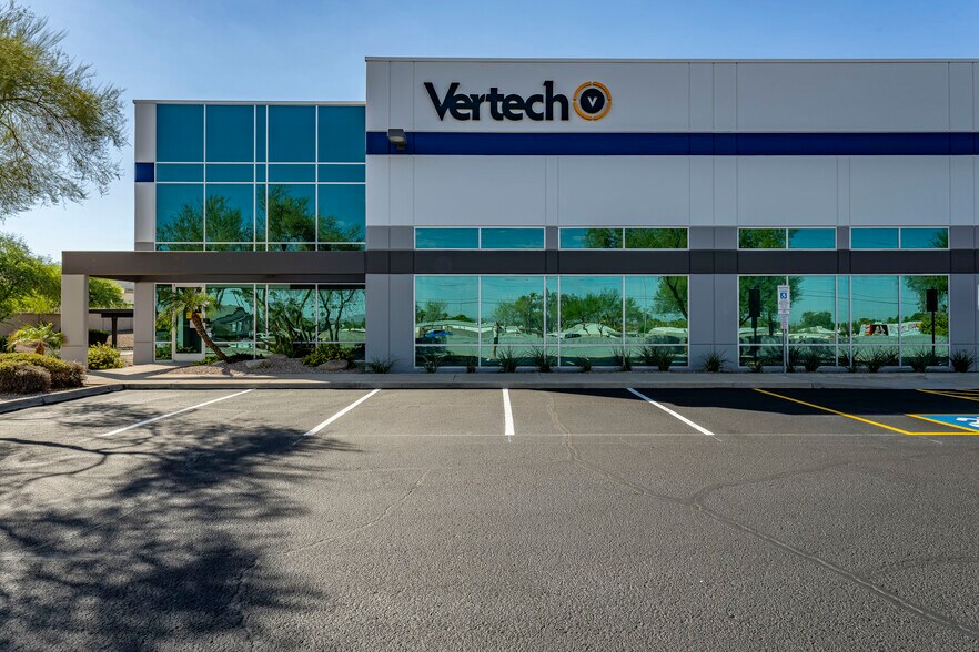4409 E Baseline Rd, Phoenix, AZ à louer - Photo du bâtiment - Image 3 de 15