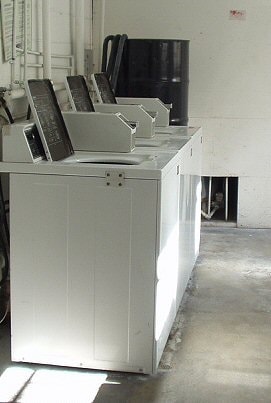 13717 Chadron Ave, Hawthorne, CA for sale - Interior Photo - Image 3 of 51