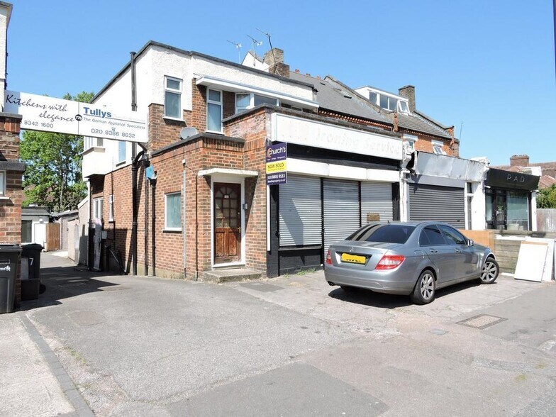 75 Saint Mark's Road, Enfield à vendre - Photo du bâtiment - Image 1 de 27