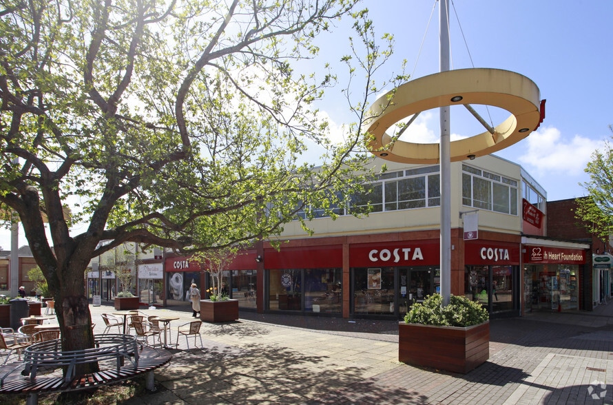 London Rd, Waterlooville for lease - Building Photo - Image 2 of 4