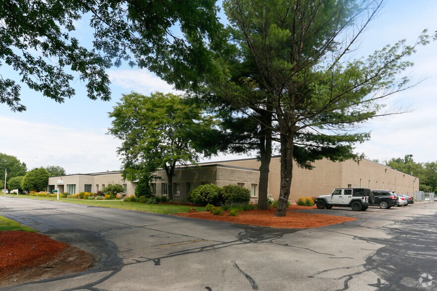 10 Columbia Dr, Amherst, NH for lease - Building Photo - Image 2 of 10