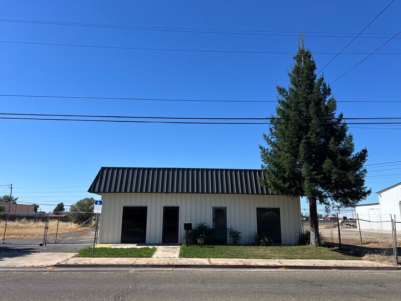 444 Broadway Ave, Atwater, CA à vendre - Photo du bâtiment - Image 3 de 15