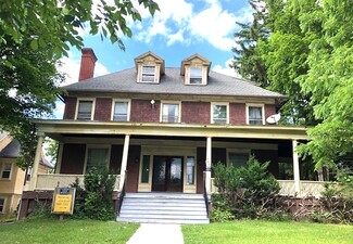 Plus de détails pour 506 E Seneca St, Ithaca, NY - Multi-résidentiel à vendre