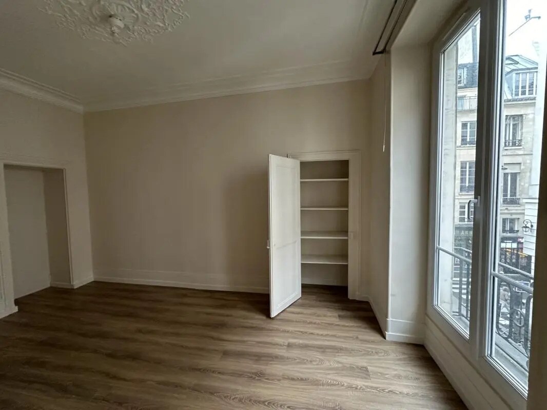 Flex dans Paris à louer Photo intérieure- Image 1 de 9