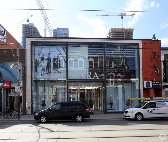 341 Queen St W, Toronto, ON à louer - Photo du bâtiment - Image 3 de 3