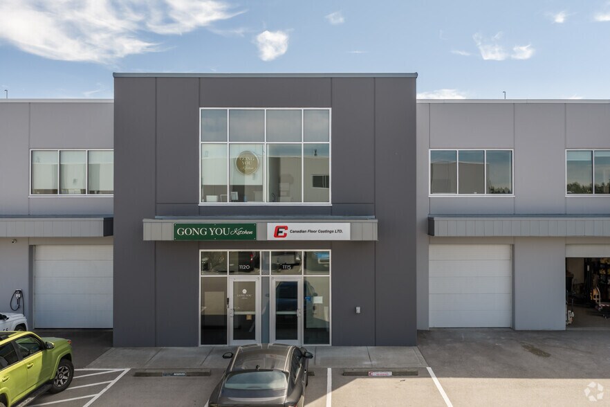 950 Seaborne Av, Port Coquitlam, BC à vendre - Photo du bâtiment - Image 2 de 4