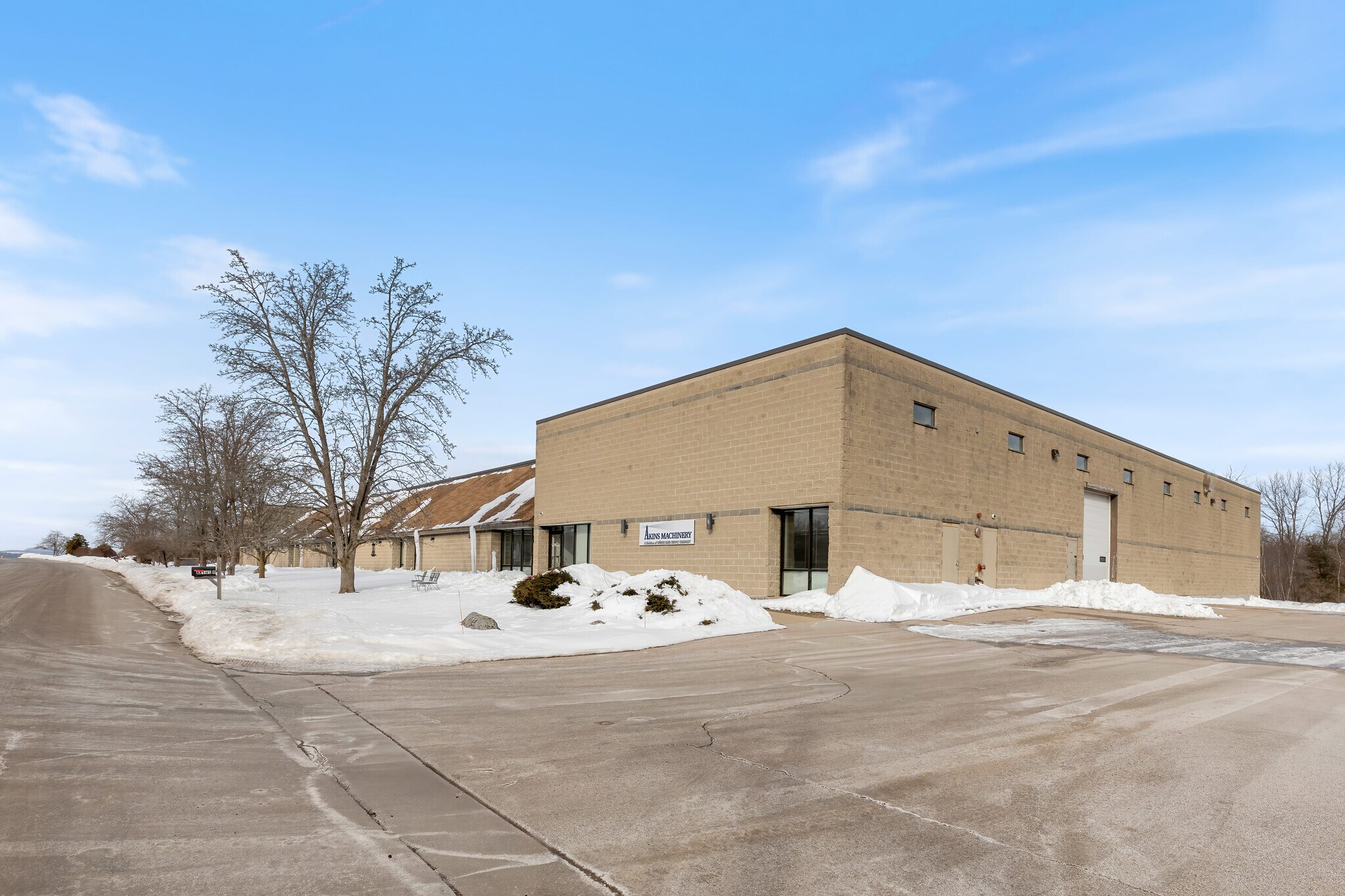 9 Delta Dr, Londonderry, NH à vendre Photo principale- Image 1 de 14