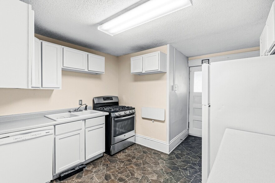 1154 Grand Ave, Saint Paul, MN à louer - Photo intérieure - Image 2 de 33