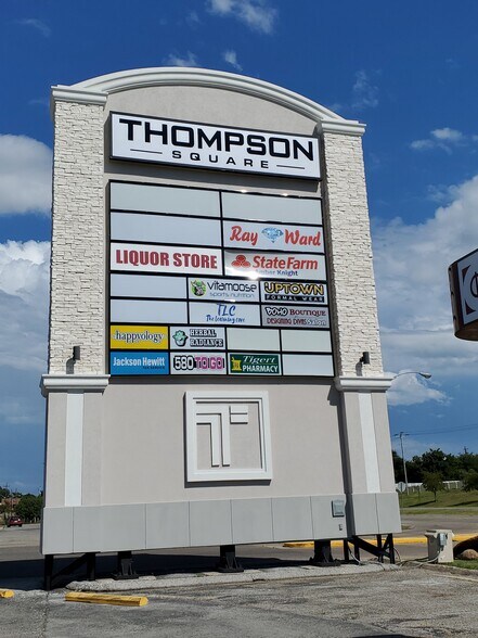 2015 W Broadway St, Ardmore, OK à louer - Photo principale - Image 1 de 7