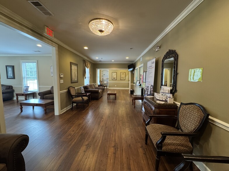 1001 Fernwood Dr, Milledgeville, GA for sale - Building Photo - Image 3 of 20