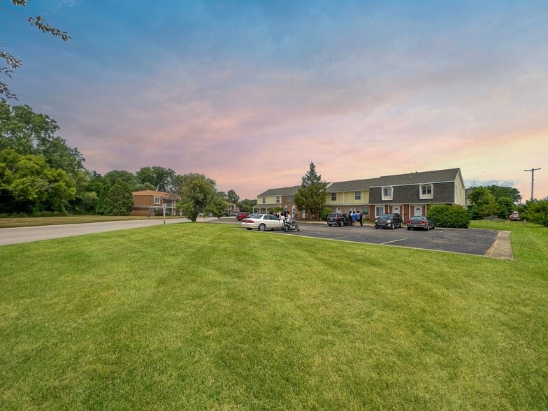 8059 McDermitt Dr, Davison, MI for sale - Building Photo - Image 2 of 6