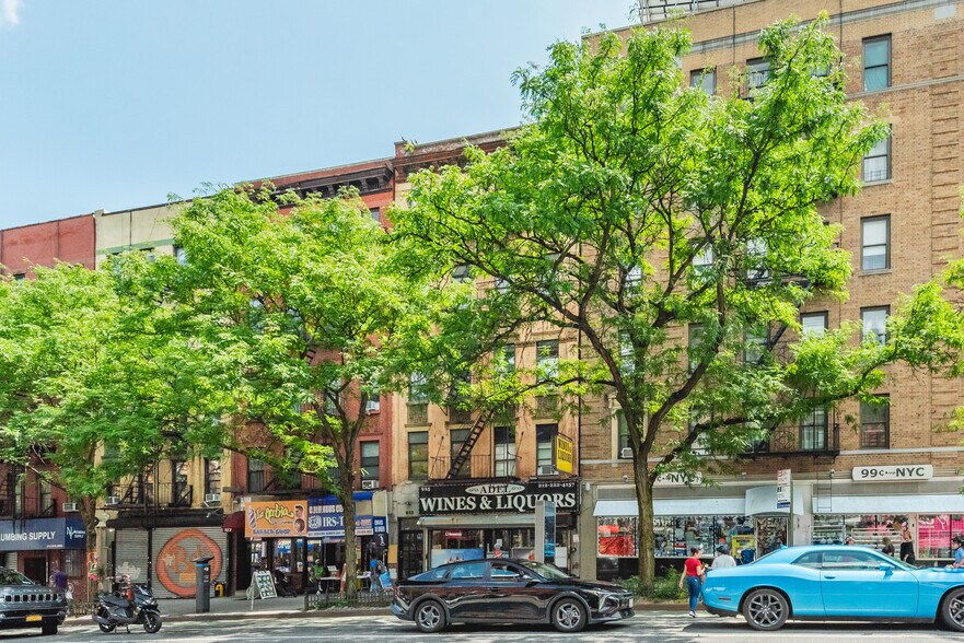 925 Columbus Ave, New York, NY à vendre - Photo du bâtiment - Image 3 de 29