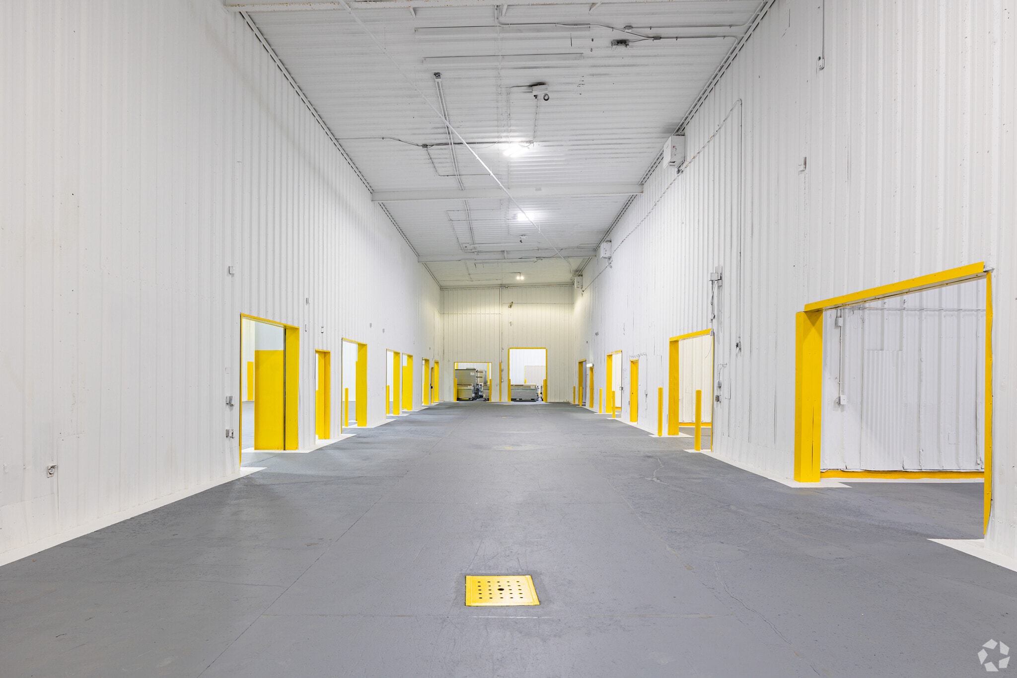 4206 Mercantile Ave, Naples, FL for sale Interior Photo- Image 1 of 10