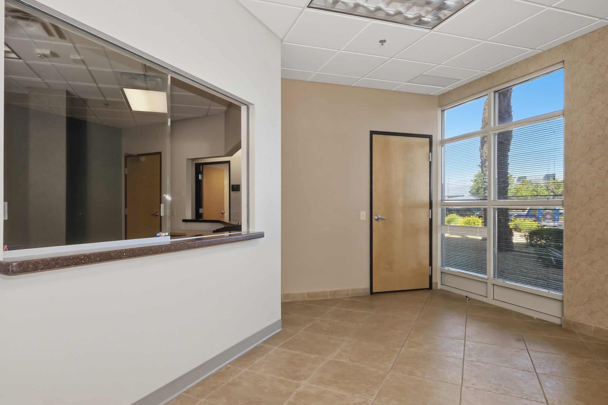 8285 W Arby Ave, Las Vegas, NV for lease Interior Photo- Image 1 of 20