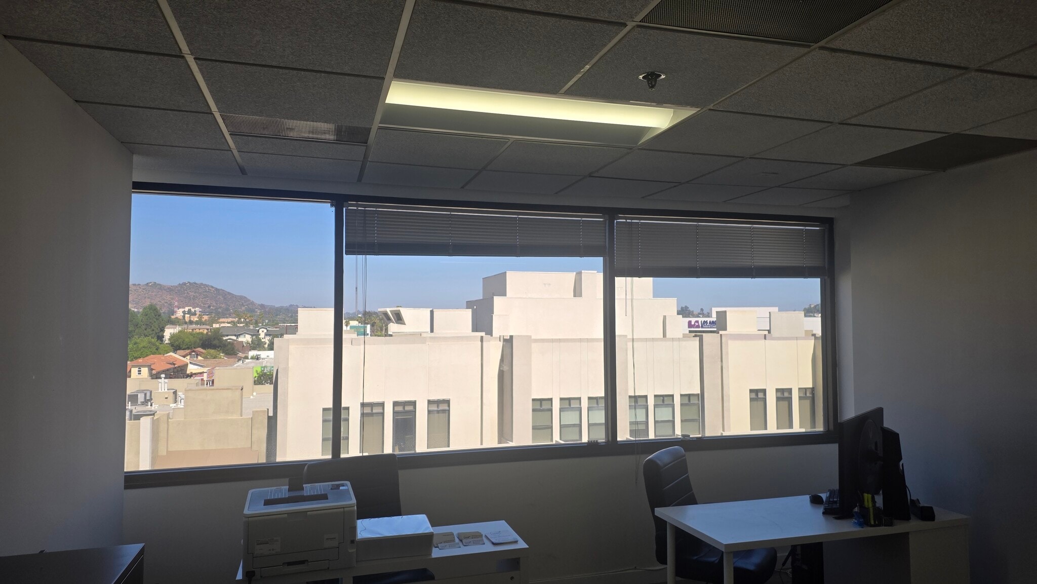425 E Colorado St, Glendale, CA for lease Interior Photo- Image 1 of 4