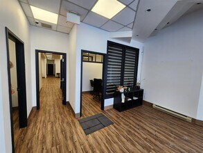 2420-2440 Boul Industriel, Laval, QC for lease Interior Photo- Image 2 of 5