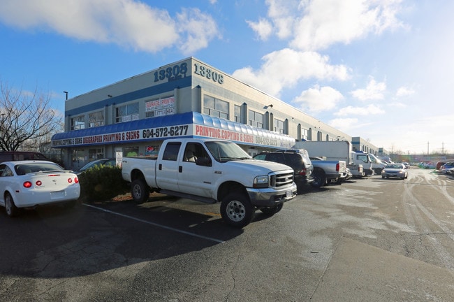 More details for 13308 76th Ave, Surrey, BC - Retail for Lease