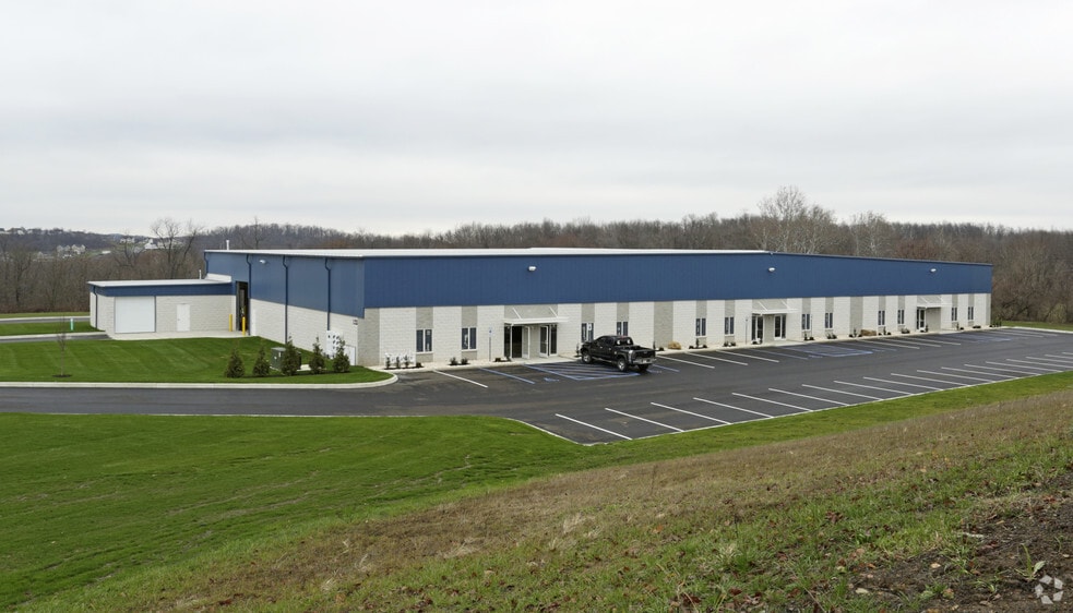 122 Equity Dr, Greensburg, PA for lease - Building Photo - Image 3 of 4