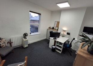 58 Tavistock St, Bedford for lease Interior Photo- Image 2 of 2