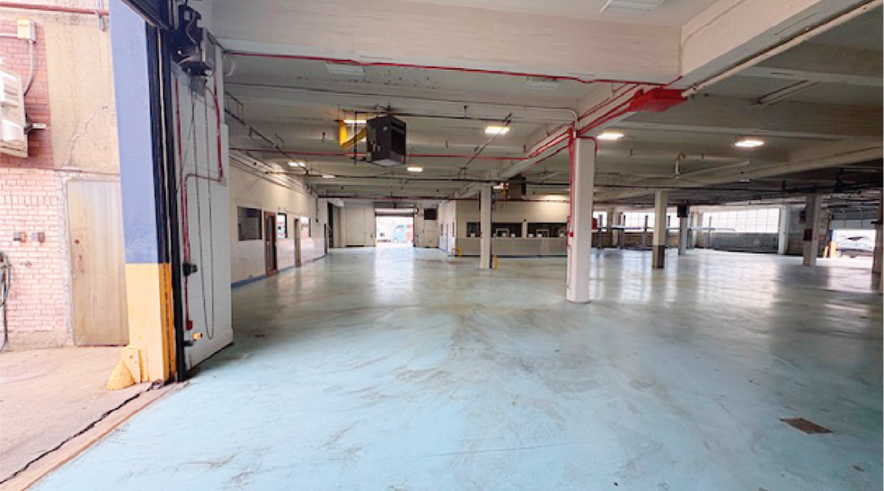 37-01 21st st, Long Island City, NY for lease - Building Photo - Image 2 of 10