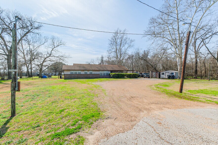 35129 FM 1093, Simonton, TX à vendre - Photo du bâtiment - Image 3 de 15