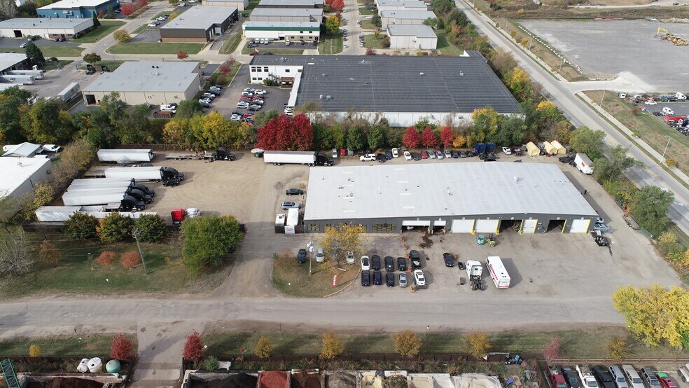 1790 Gilpen Ave, South Elgin, IL à vendre - Aérien - Image 2 de 6