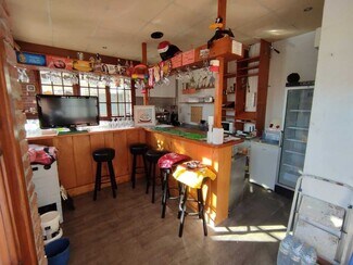 Plus de détails pour Commerce de détail à vendre