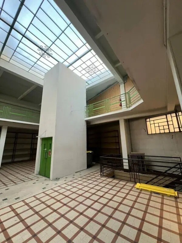 Bourg-en-Bresse, Ain 01000 - - - Interior Photo - Image 2 of 3