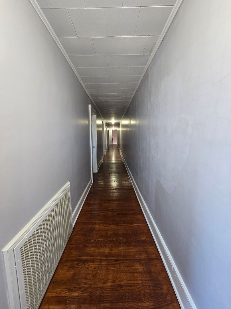 104 A-B W Main St, Sanford, NC for lease Interior Photo- Image 1 of 11