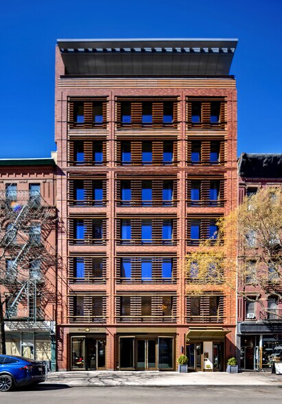 470 Columbus Ave, New York, NY à louer - Photo du bâtiment - Image 2 de 10