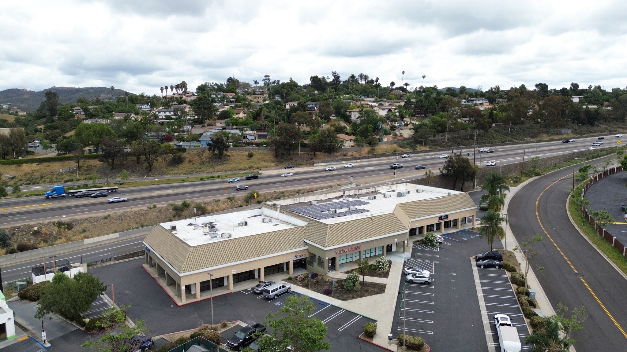 603-619 Sycamore Ave, Vista, CA for lease Primary Photo- Image 1 of 10