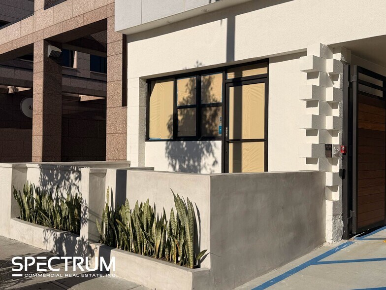 1227 Lincoln Blvd, Santa Monica, CA à louer - Photo du bâtiment - Image 2 de 12
