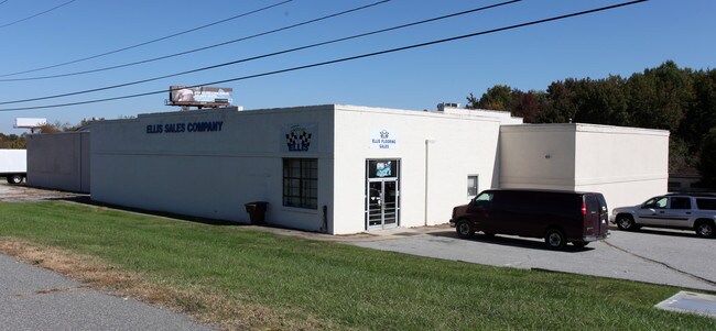 Plus de détails pour 614 Broome Rd, Greensboro, NC - Industriel à louer