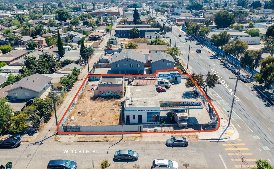 10958 Avalon Blvd, Los Angeles, CA à vendre - Photo du bâtiment - Image 2 de 12