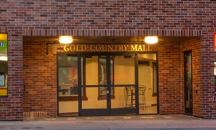 882-886 Lincoln Way, Auburn, CA à louer - Photo du bâtiment - Image 2 de 3